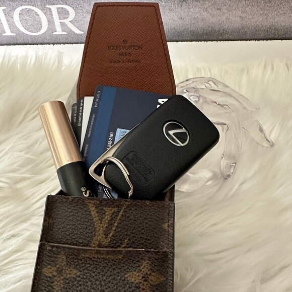 Authentic Louis Vuitton Monogram Mobile / Accessory Case - Picture 5 of 13